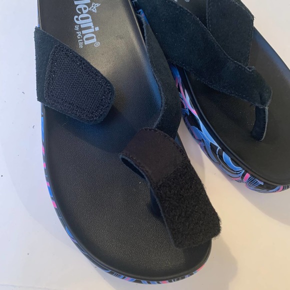 Alegria Astara I Got You Babe Black Purple Thong Platform Sandal Flip Flop 37 7 - Picture 8 of 10